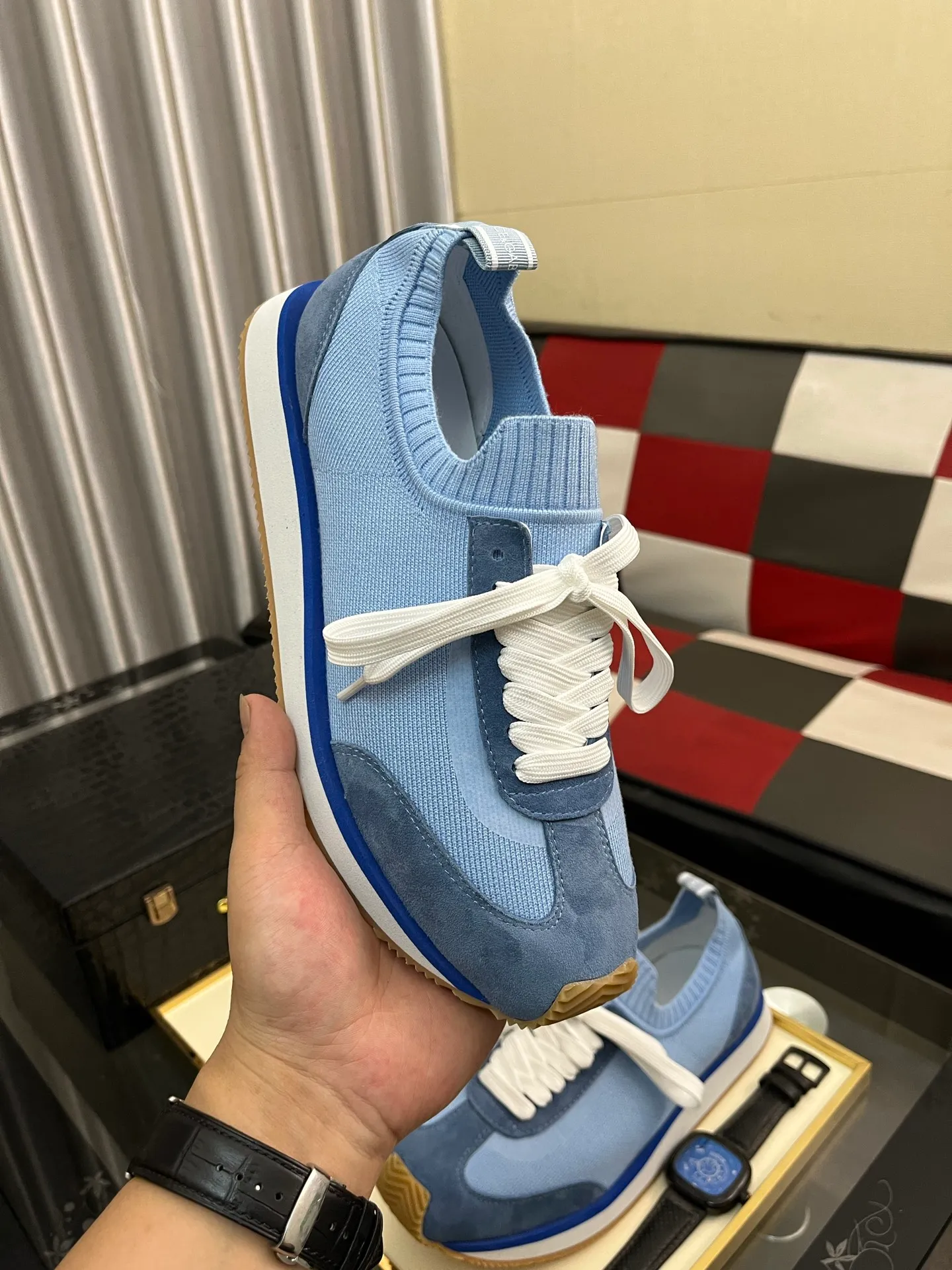 Men's Men's Shoes💰420⌚️⌚️••Dolce&Gabbana••DG✔️High-end men's sports and casual shoes. Original goods from top counters. Original imported cowhide, multi-material splicing design ➕Imported cowhide lining, cowhide feet ➕Original TPR elastic outsole. Size: 36-46🔟Colors available